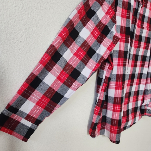 Eddie Bauer Relaxed Fit Cotton Flannel Button  Up in Red Black White Plaid 2XL - Picture 3 of 8